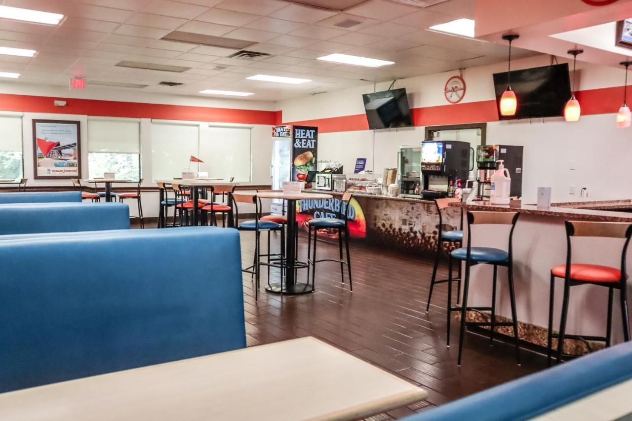 Howard Johnson By Wyndham Ocala Fl I-75 Экстерьер фото